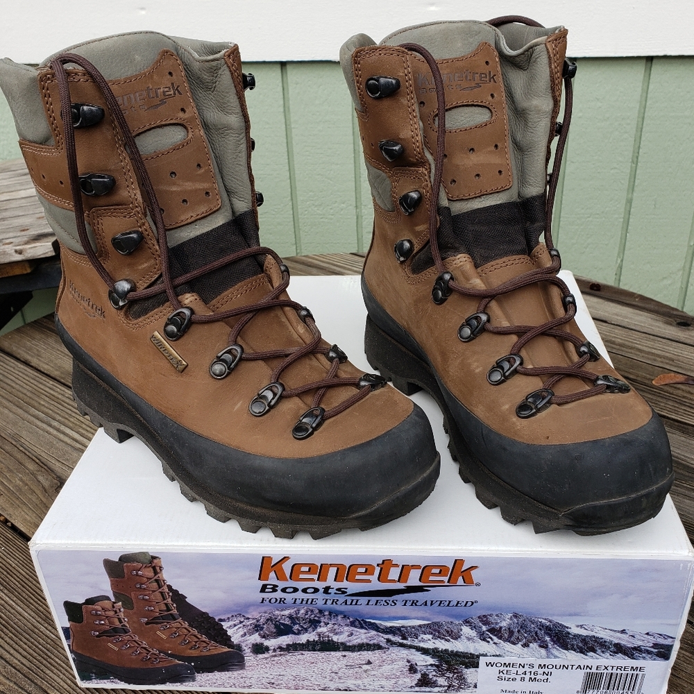 Kenetrek Mountain Extreme Women's Boots - Like New
